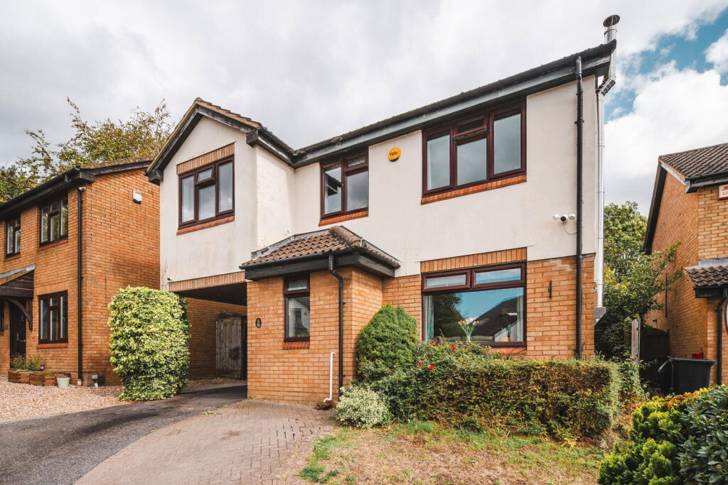Main image of property: 78 Caraway Drive, Woodhall Park, Swindon, SN2 2RG