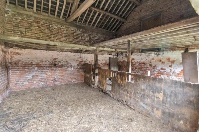 BARN 1