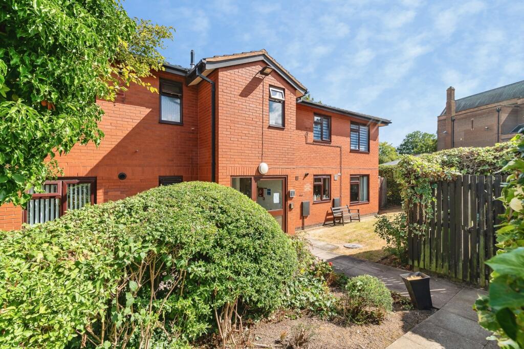 Main image of property: Guardian Court, NOTTINGHAM, Nottinghamshire, NG8