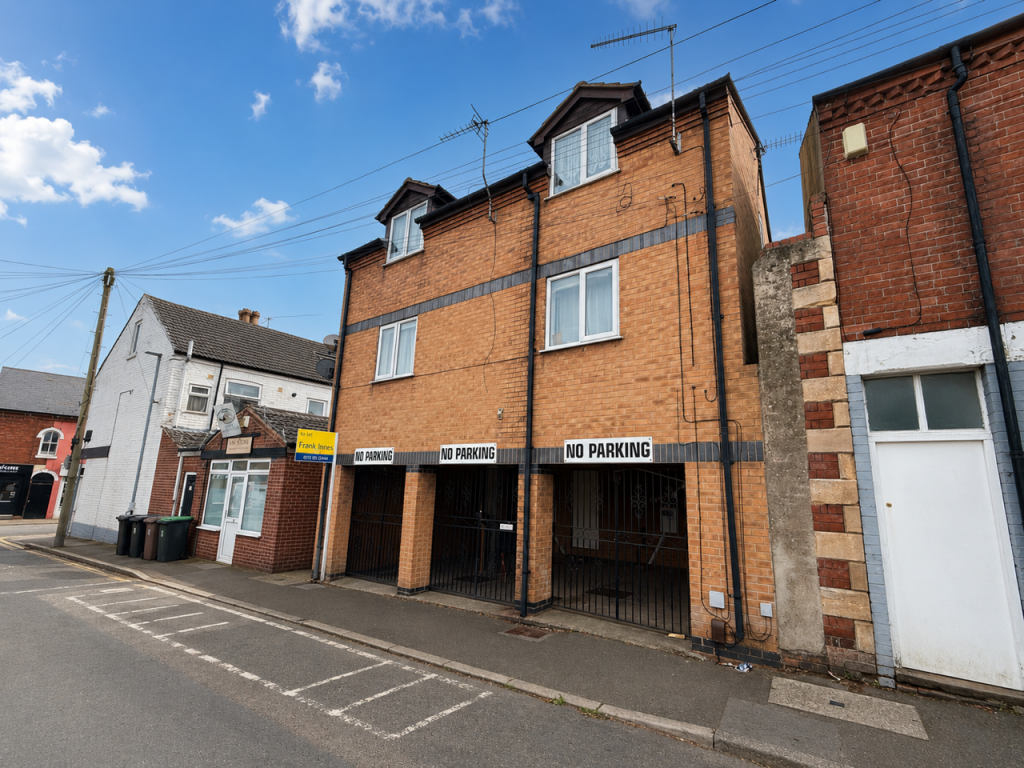 Main image of property: Mosley Street, Hucknall, NG15 7JG