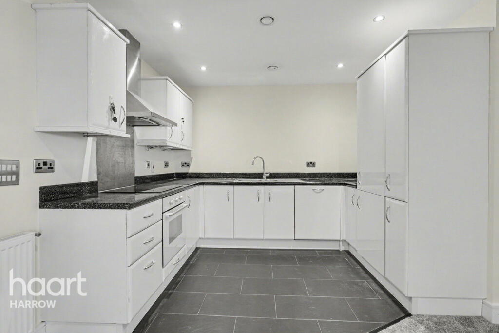 19 Pinner Road, HARROW photo 2