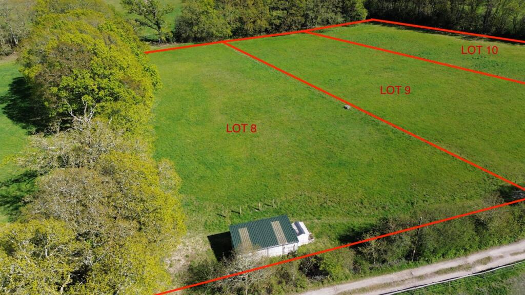Stable & Field Plot 8 Little Lions Farm, Lions Hill Way, Ashley Heath, Ringwood, Hampshire, BH24 2EU, Hampshire