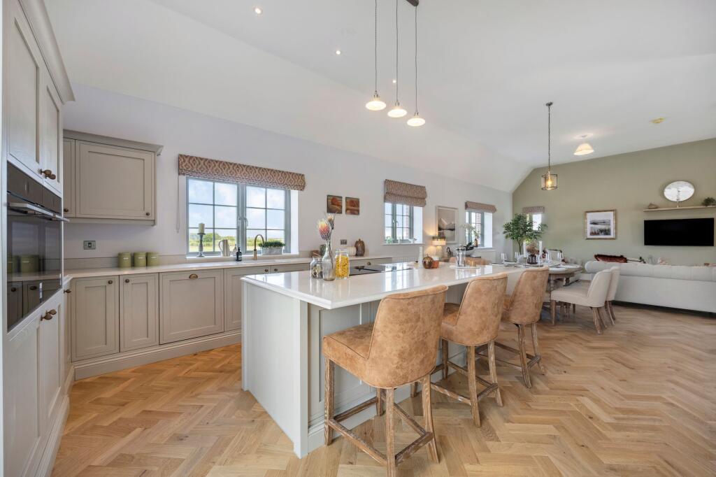 House in Peterborough - View 4