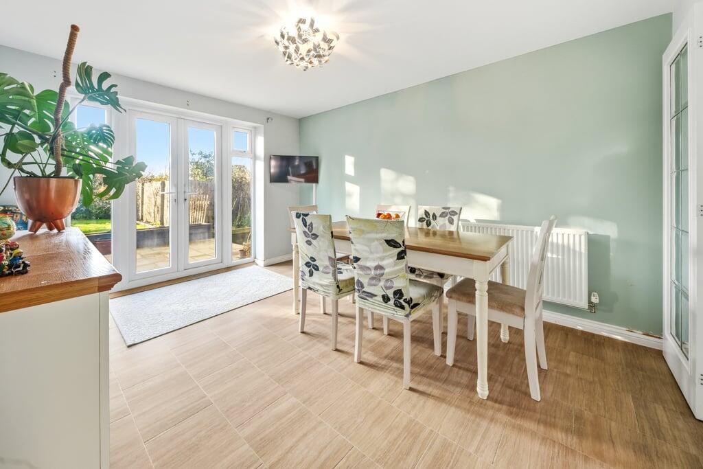 Willow Field Drive, Lower Broadheath, Worcester, WR2 photo 3