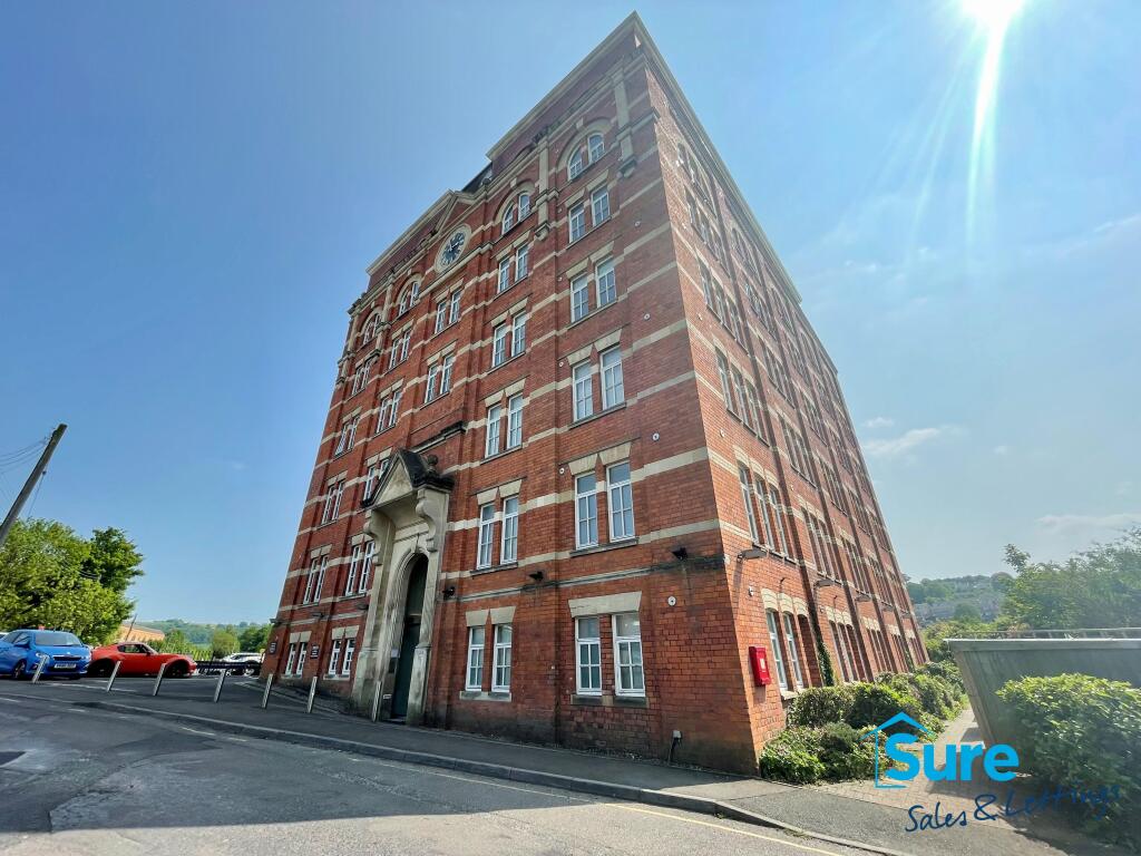Main image of property: Cheapside, Stroud. GL5
