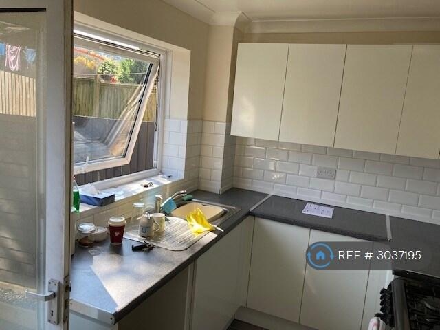 House in Bedwas, Mornington Meadows, Van - More