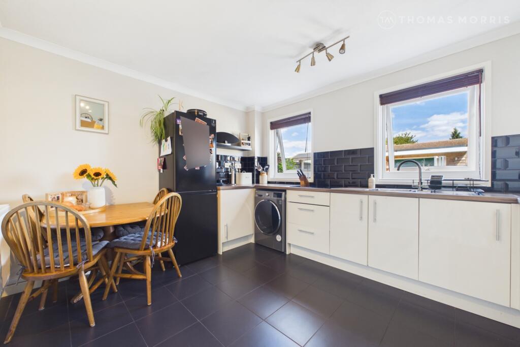 House in Huntingdonshire, Eaton Socon, St Neots - View 2