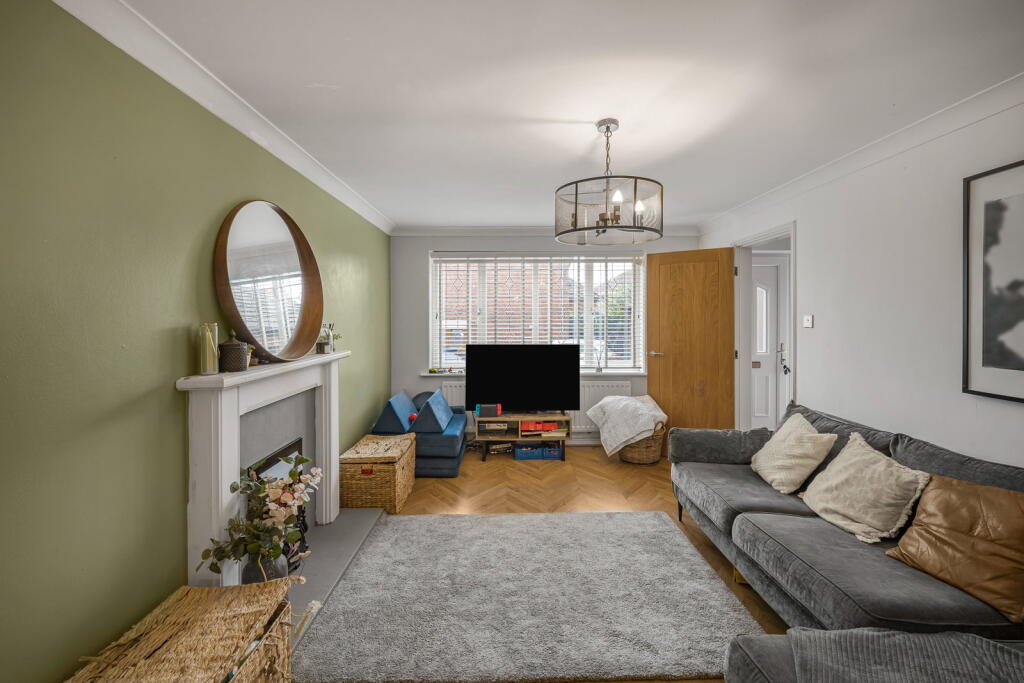 Llwyn-y-Groes, Bridgend, CF31 5AJ photo 3
