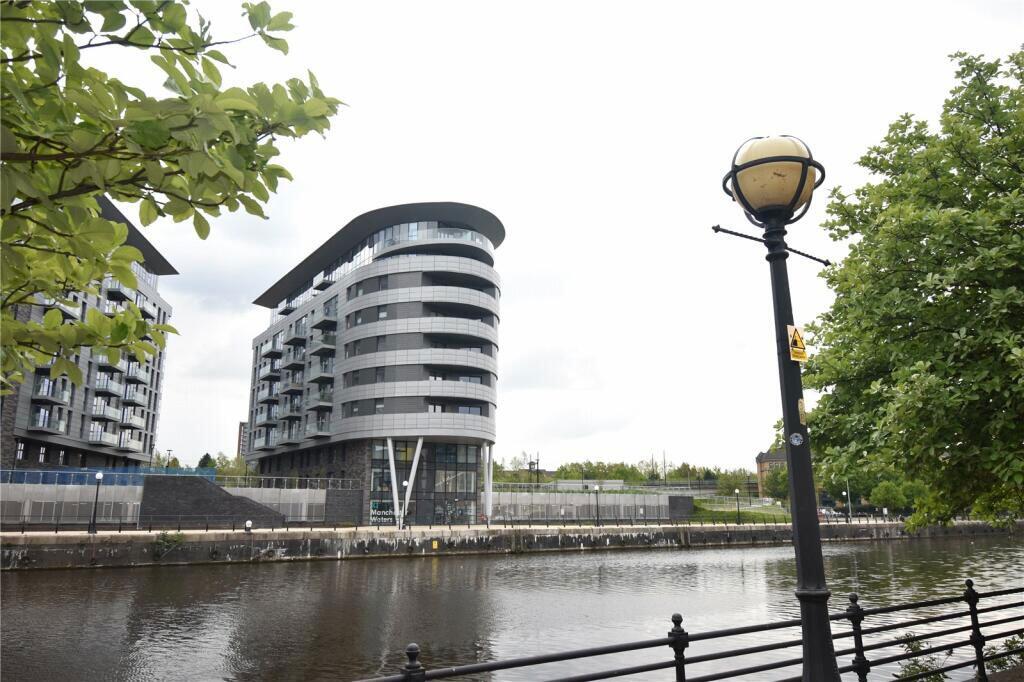 2-bed apartment on 1 Pomona Strand, Old Trafford, Manchester, Greater Manchester, M16 0YD, £170,000