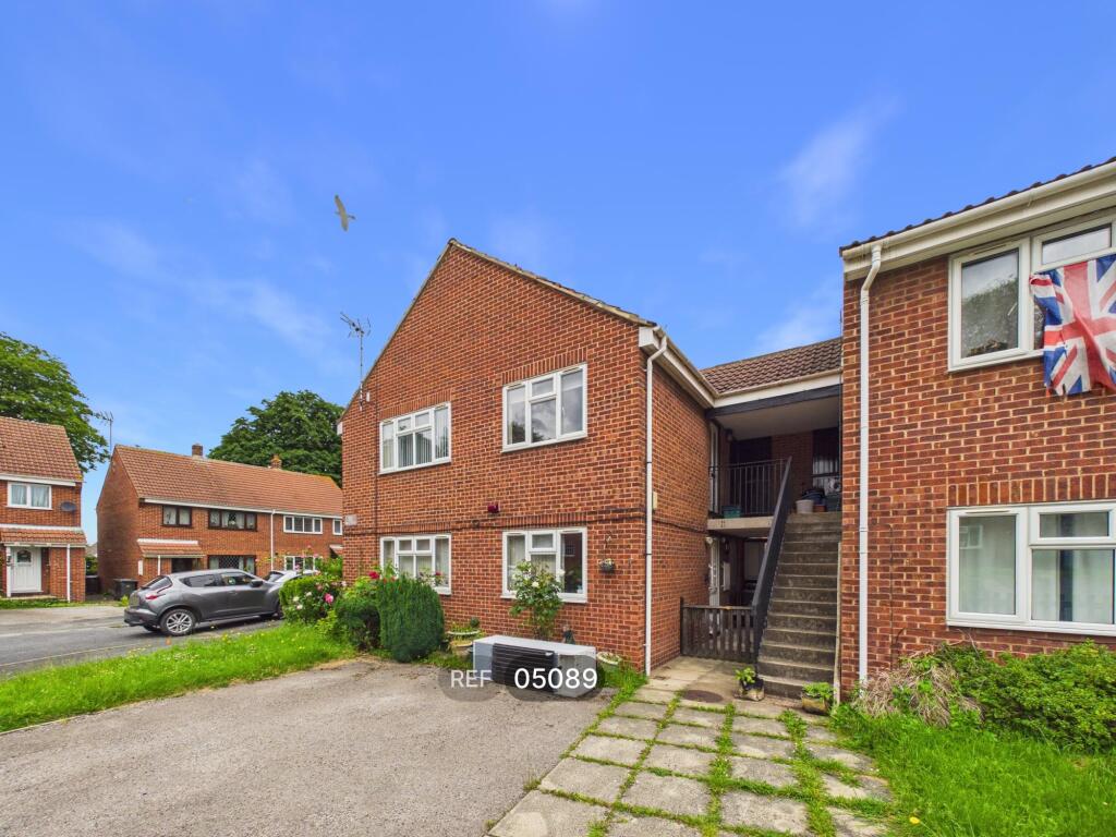 Main image of property: 36, Beechwood Croft, Leeds, LS25 6HX