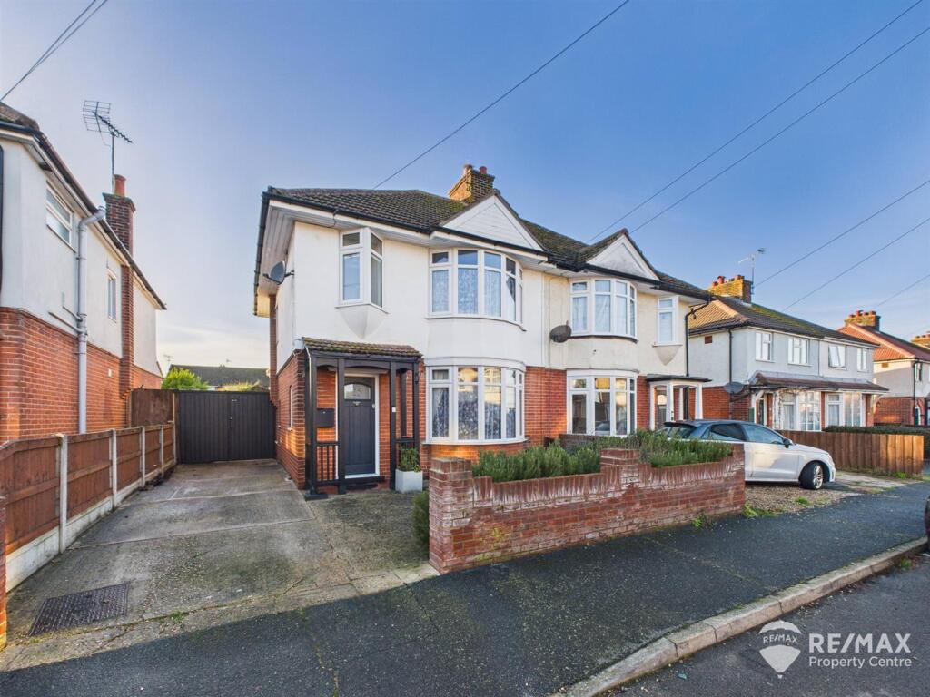 Main image of property: Shaftesbury Avenue, Harwich