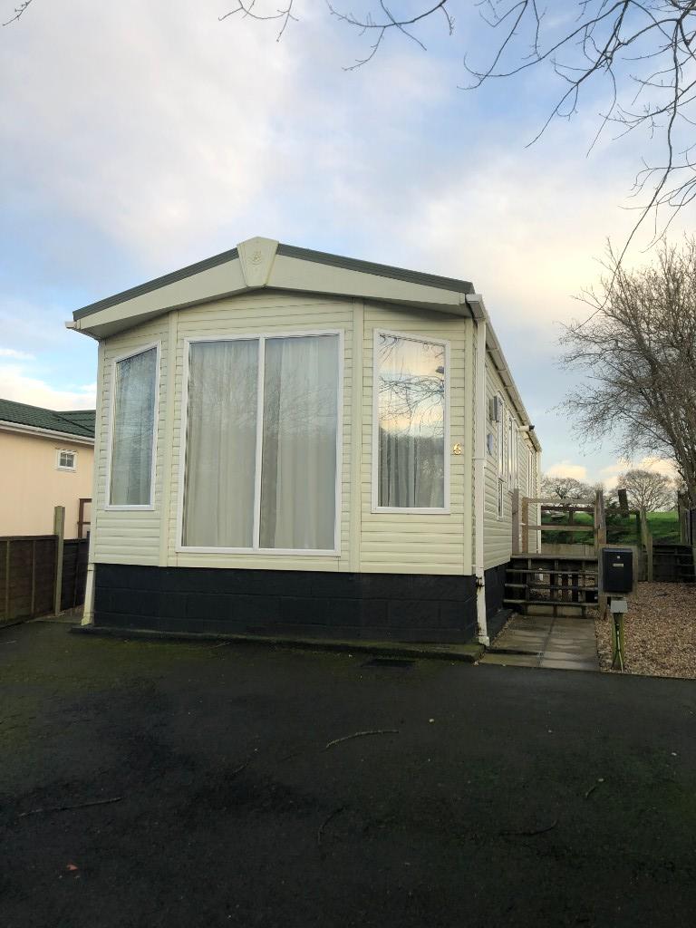 Main image of property: Ideal Park Homes, Bishopstoke Lane, Eastleigh, Hampshire, SO50
