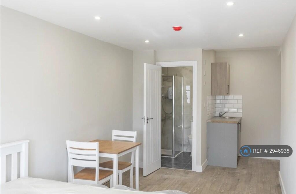 Main image of property: Barnett Wood Lane, Ashtead, KT21
