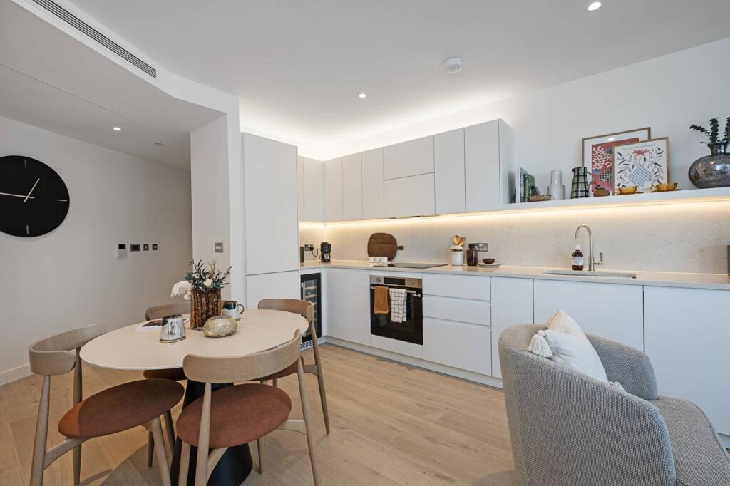 Main image of property: New Drum Street, Aldgate, London, E1