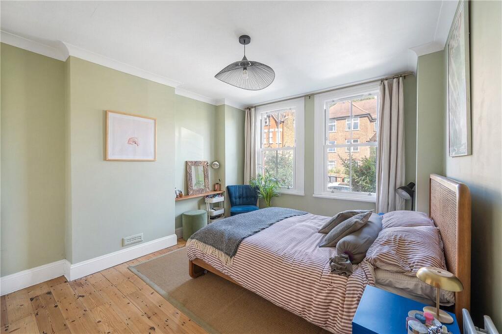 Apartment in London - View 5