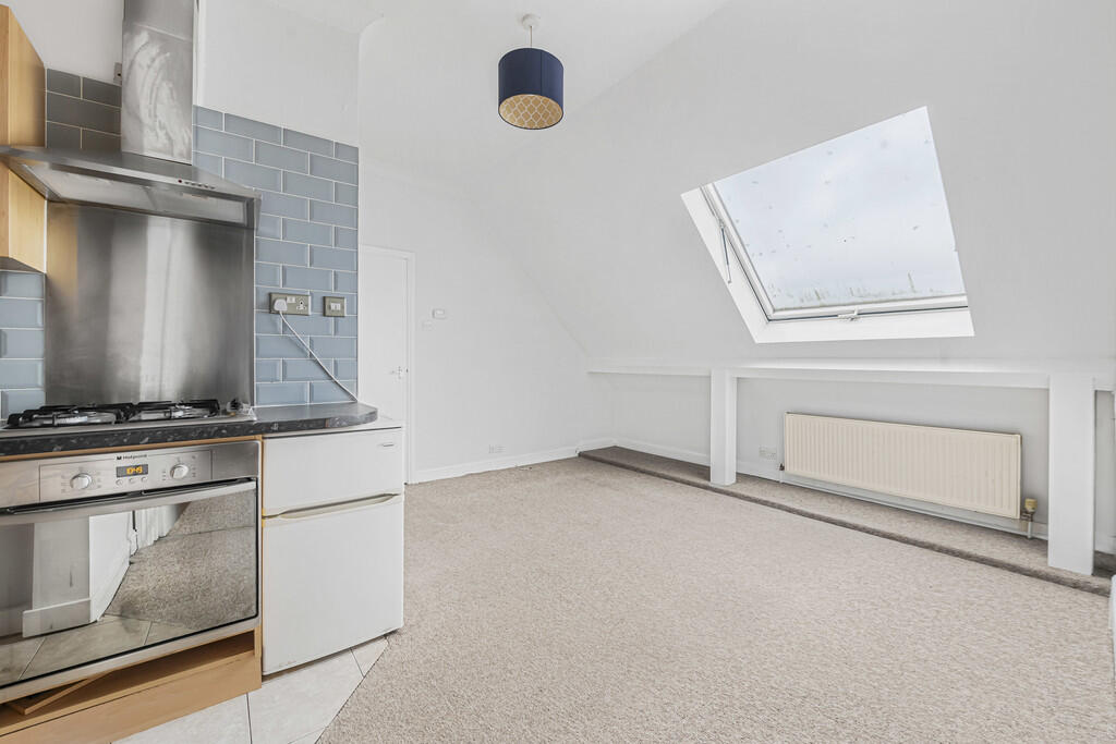 1-bed apartment on St Augustine Road , South Croydon , £169,950