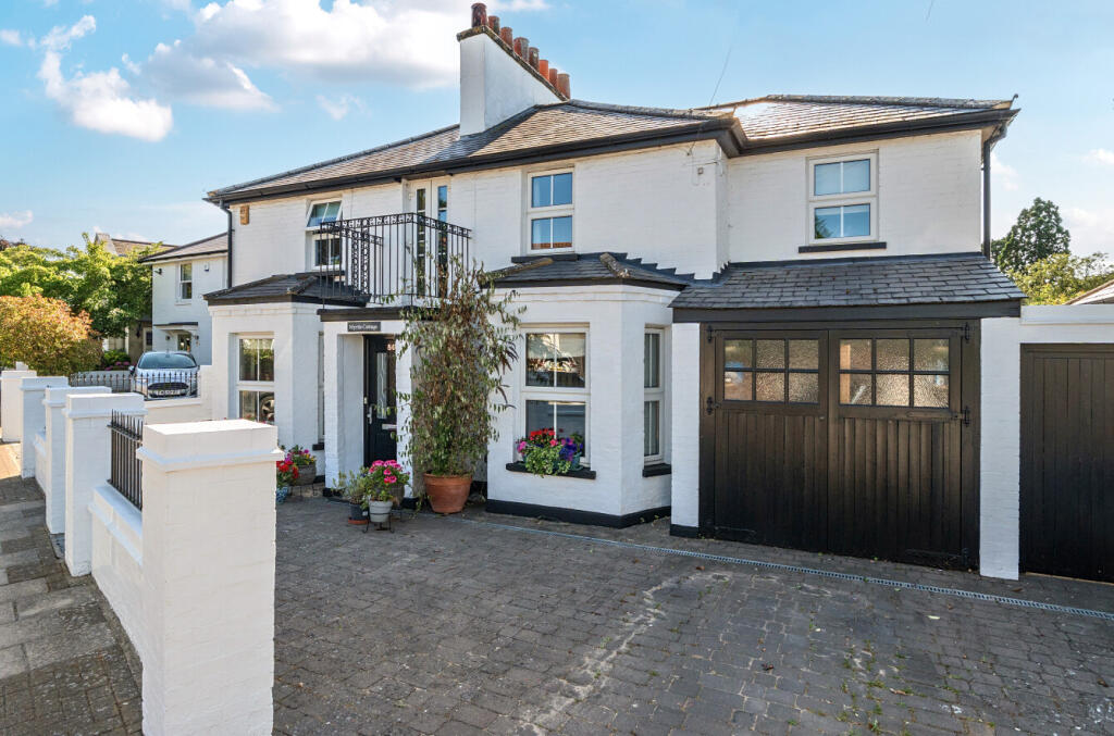 Main image of property: Gravel Road, Bromley Common, Kent, BR2