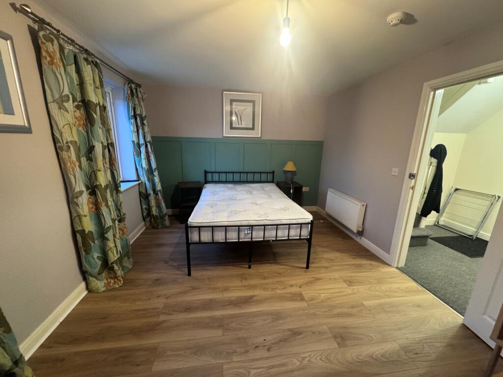 Main image of property: Room 2, Union Street