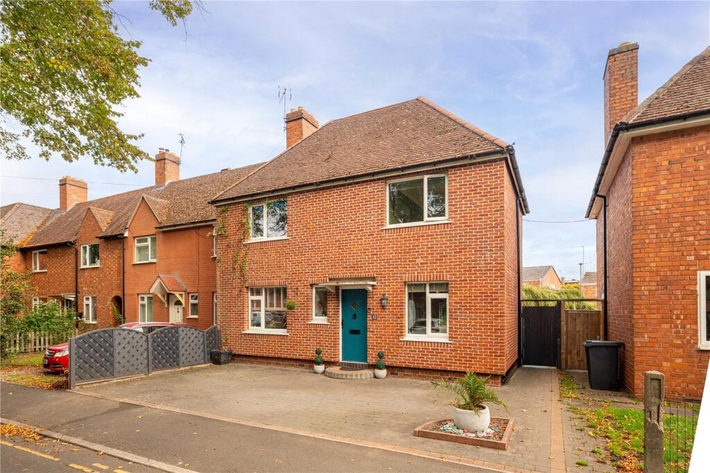 Main image of property: St Laurence Ave, Warwick, CV34