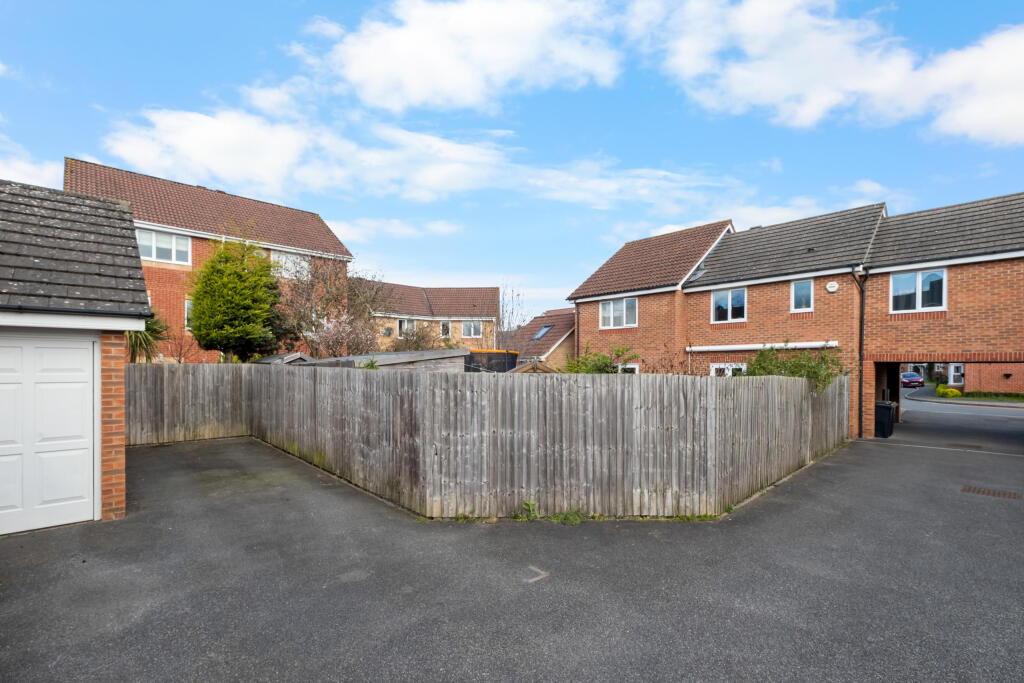 Additional image 16 of Vale Grove, Bromsgrove B60 3GE