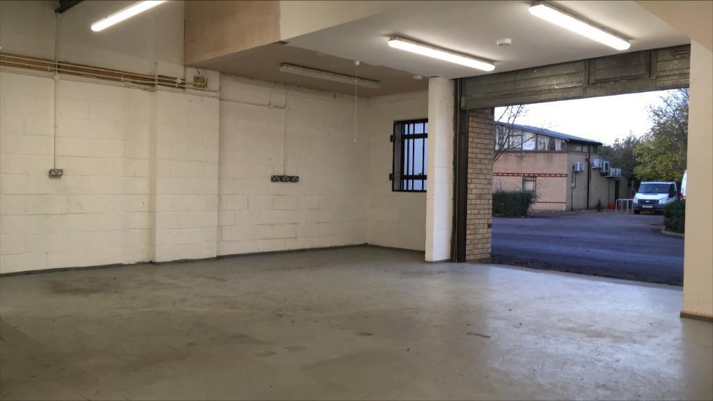 GF - front shutter