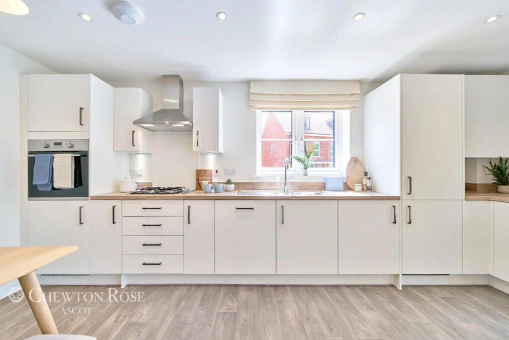 Apartment in Slough - View 2