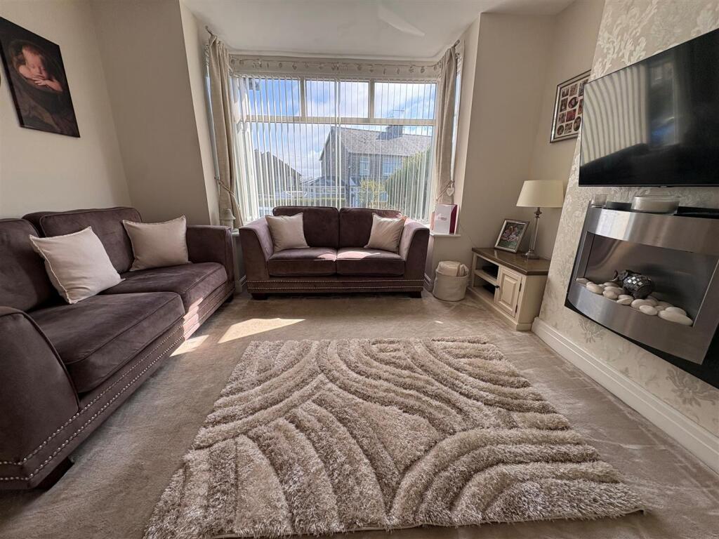 Additional image 6 of Fieldway, Clayton, Bradford