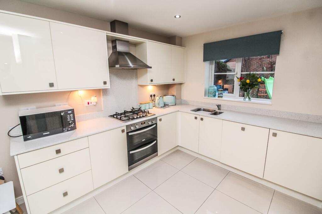 House in Sunderland, Emerson Park, Oxclose - View 5