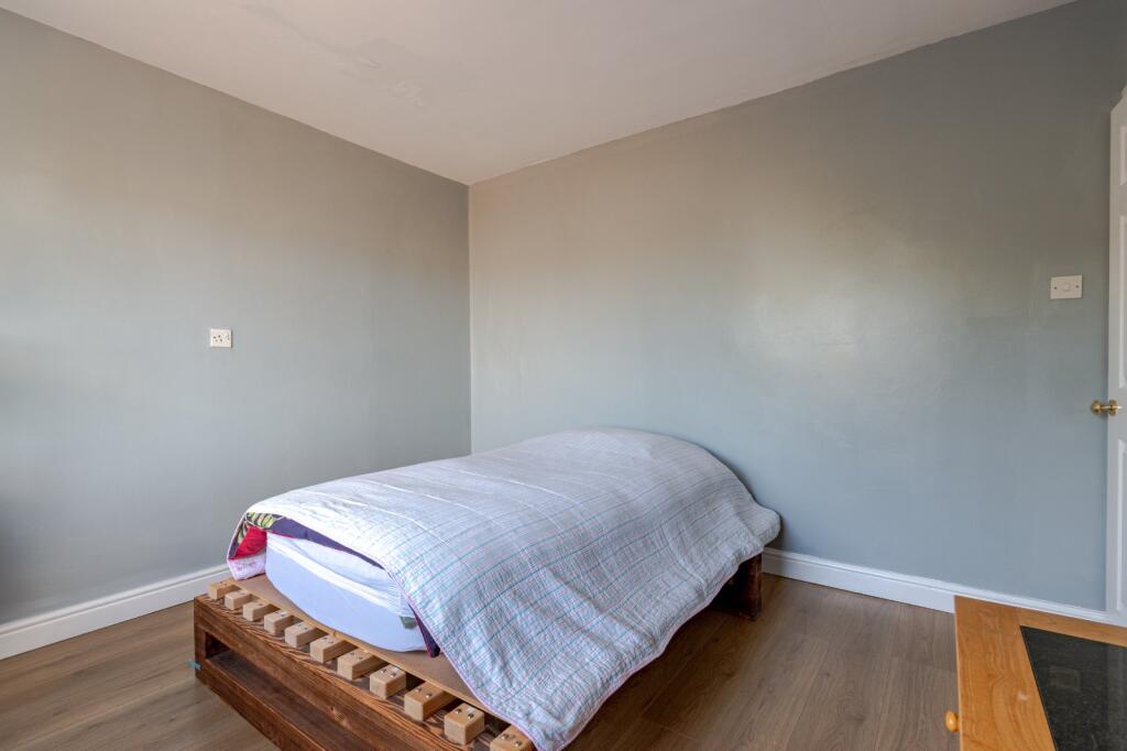 Additional image 5 of Roundhill Mount, Bingley, West Yorkshire, BD16
