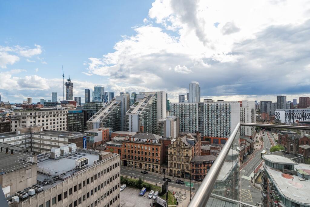 Main image of property: Exchange Point, 3 New Kings Head Yard, Salford, Greater Manchester, M3
