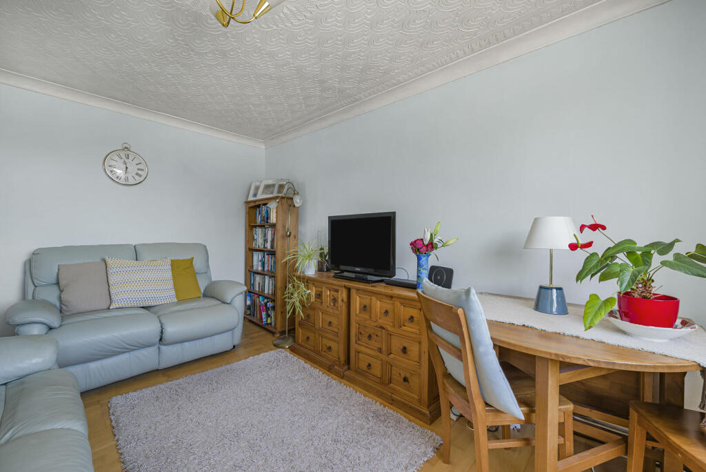 Apartment in London - More