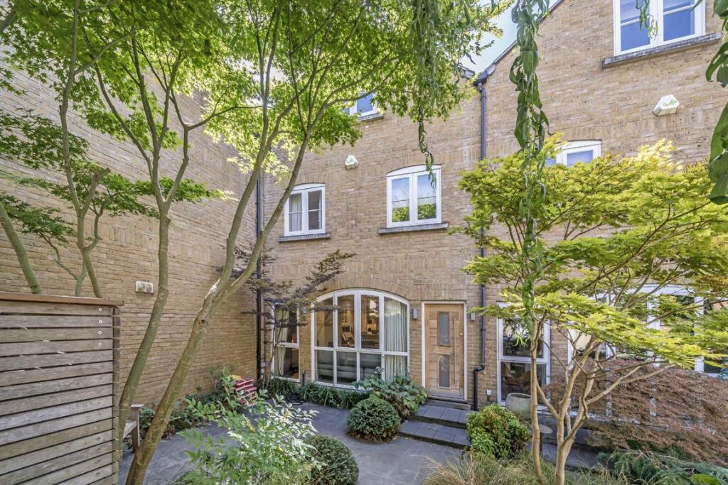 Main image of property: Theed Street, Southbank