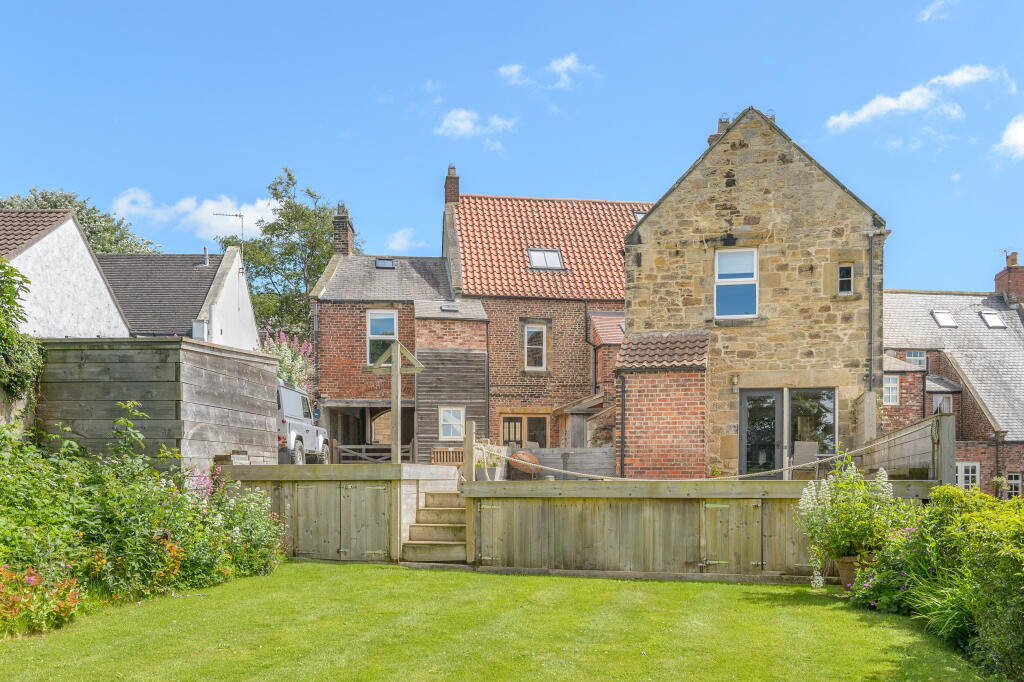 House in Newcastle upon Tyne - View 2