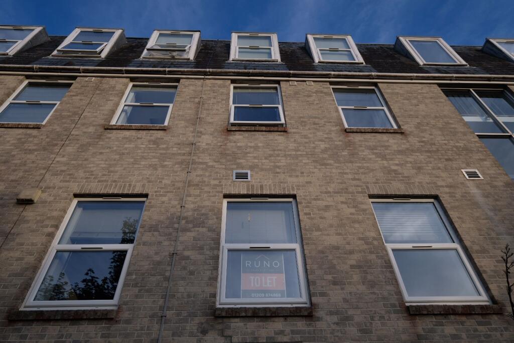 Apartment in Plymouth - View 2