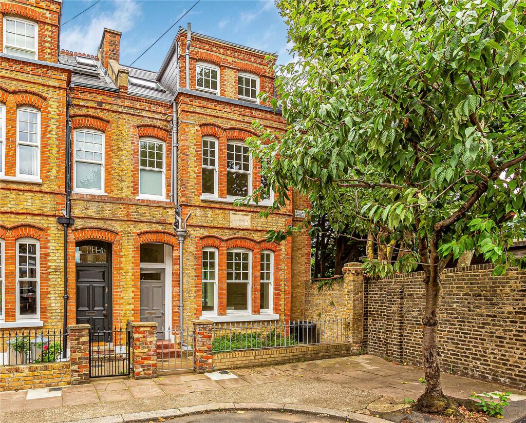 Main image of property: Ruvigny Gardens, Putney, London, SW15
