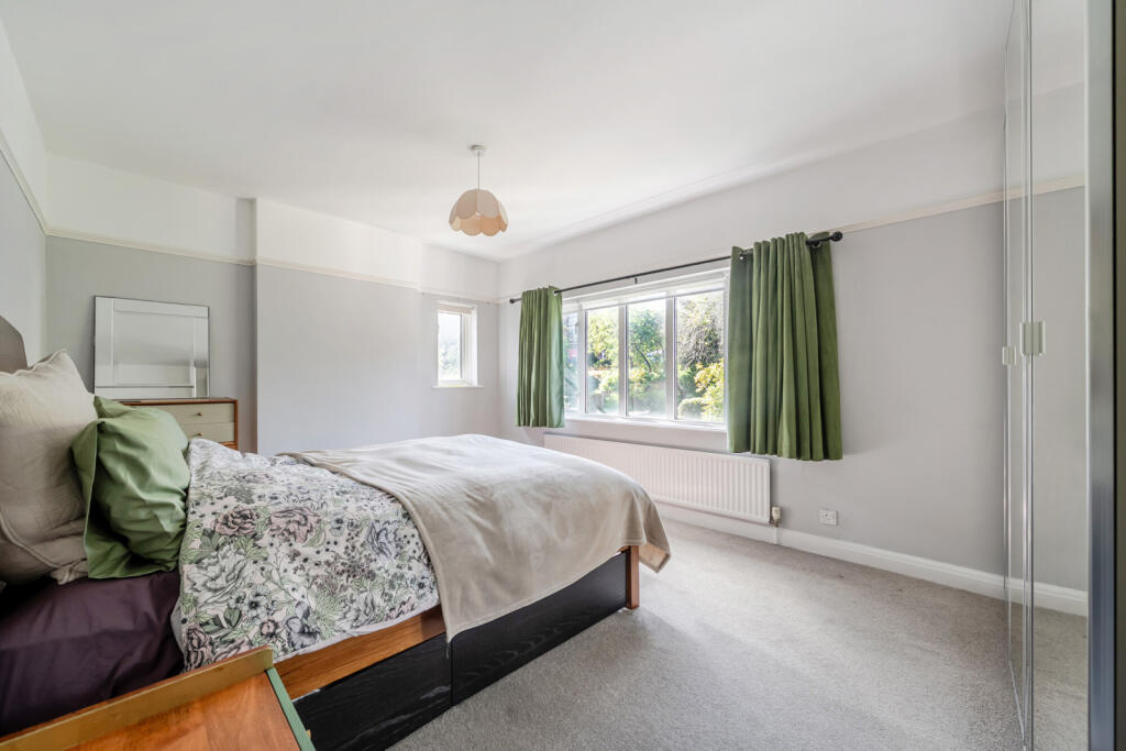 House in London - View 5