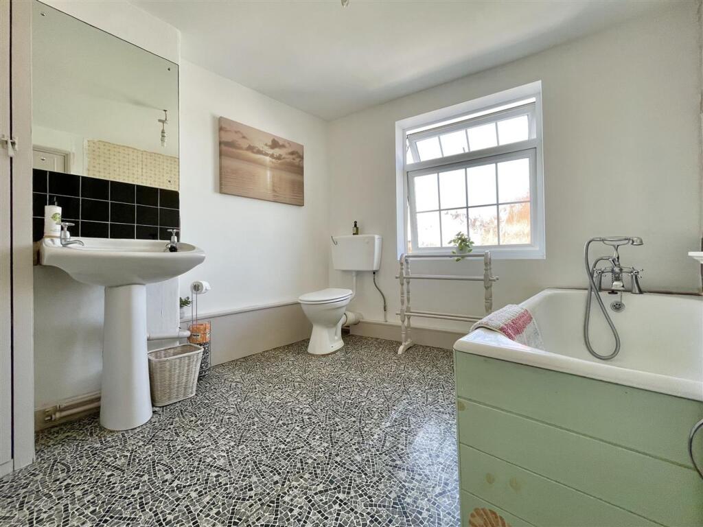 3-bed terraced on St. Leonards Road, Weymouth, DT4, £230,000