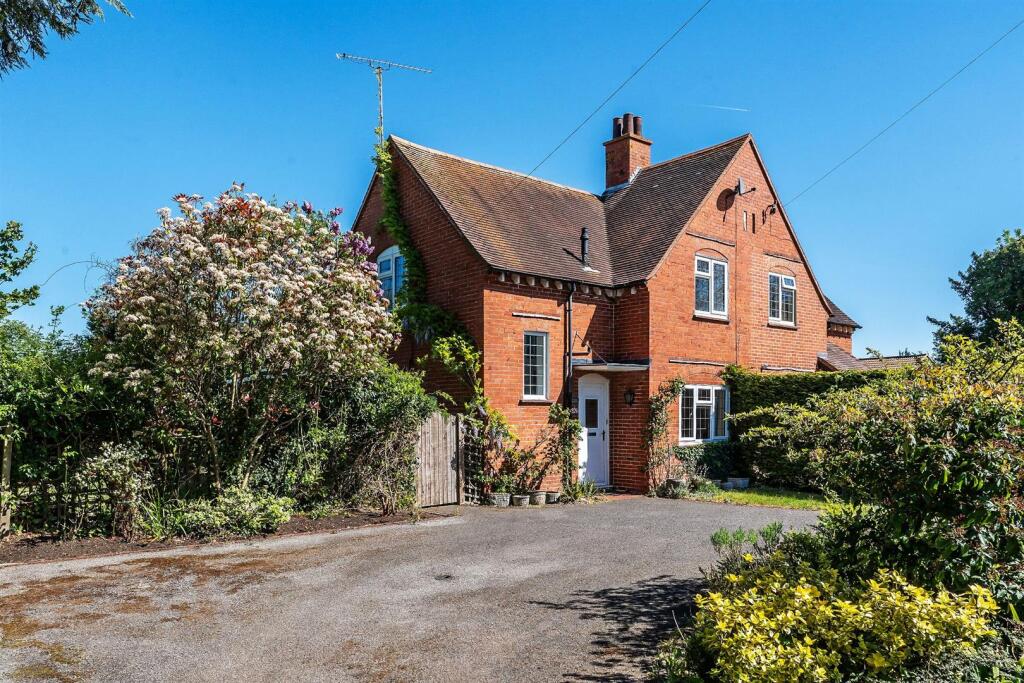 Main image of property: LOWER ROAD, GREAT BOOKHAM, KT23