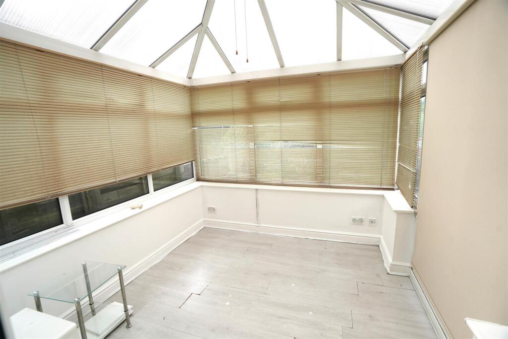 House in Bolton, Horwich - View 4