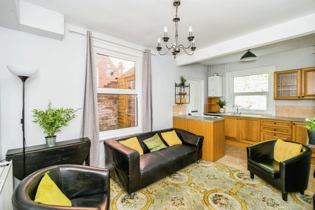 Tennyson Road, Portswood, Southampton, Hampshire, SO17 photo 2