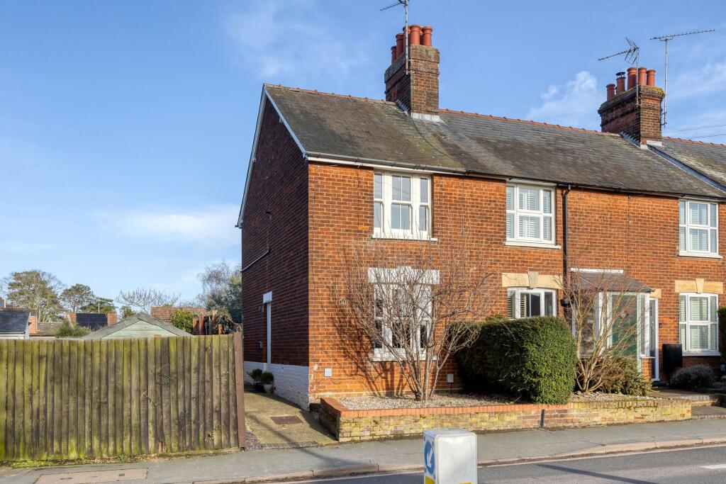 3-bed terraced on Whitehill Road, Hitchin, SG4, £450,000