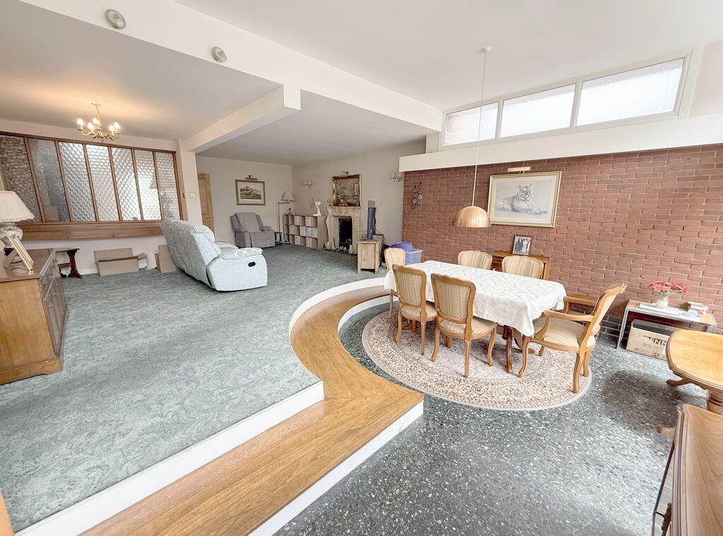 Courtleigh Avenue, Hadley Wood, Barnet, EN4 - View 2