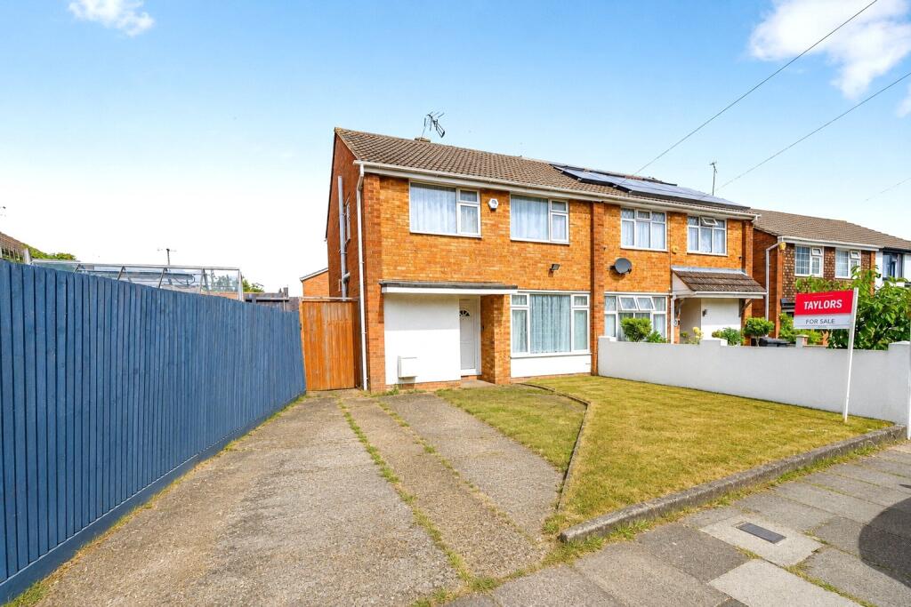 Main image of property: Minorca Way, Luton, Bedfordshire, LU4
