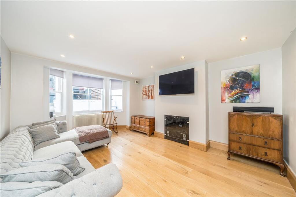 House in London, Royal Borough of Greenwich - View 5