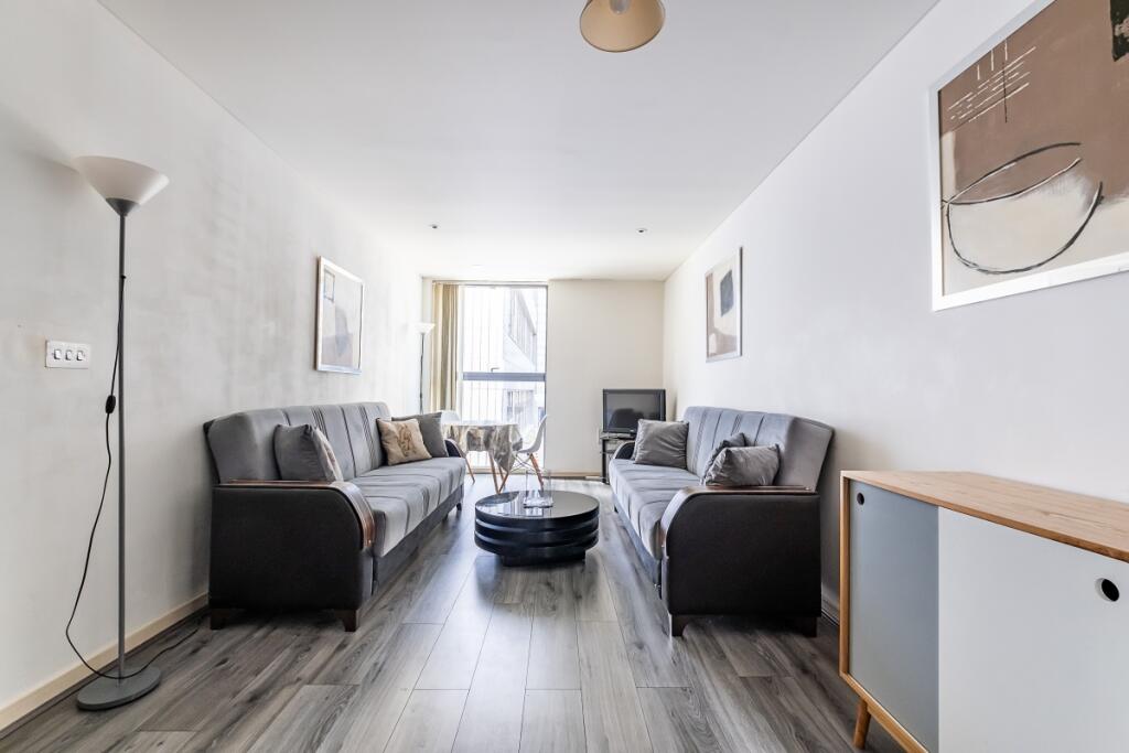 Apartment in London, City of Westminster - View 4