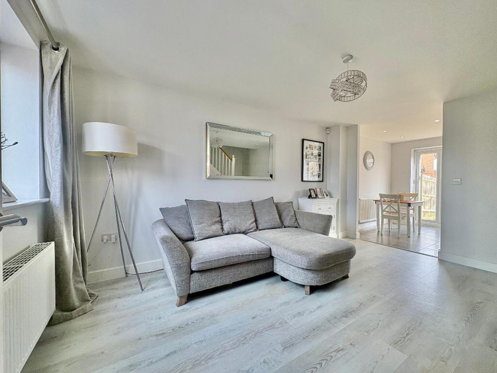 Chestnut Avenue, Silsoe, MK45 photo 2
