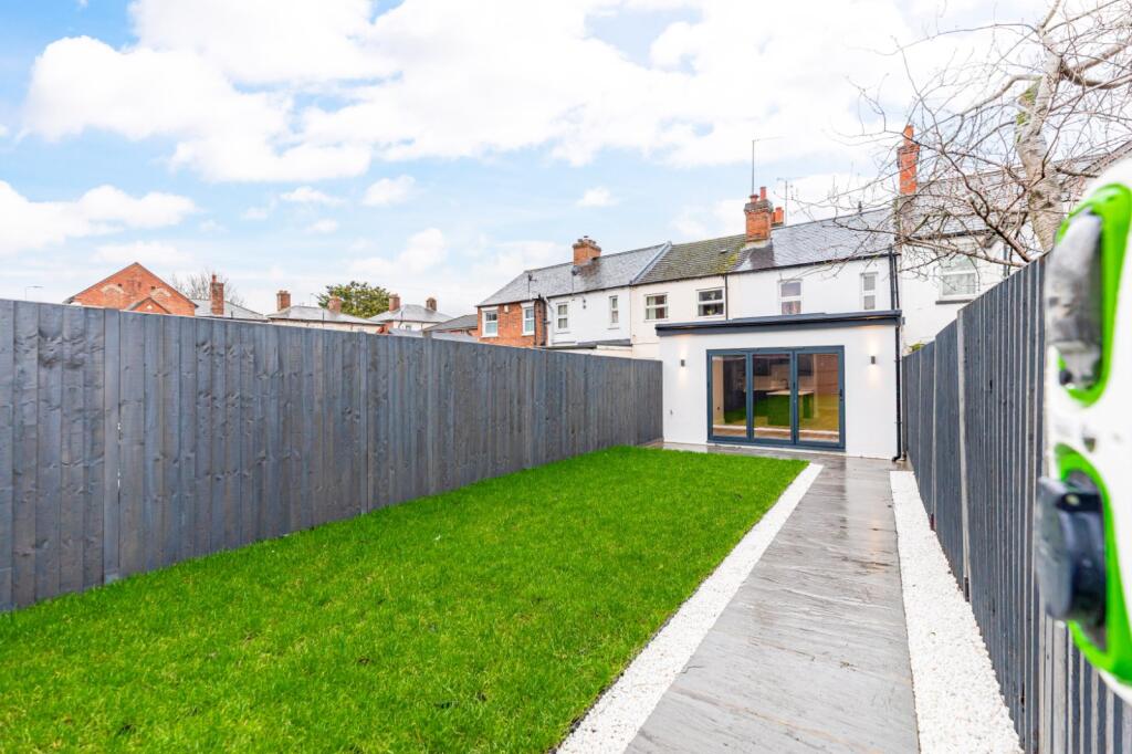7, Park Lane, Newbury, Berkshire, RG14 photo 2