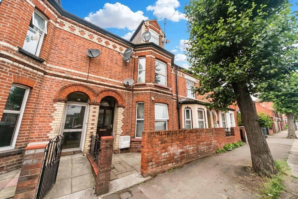 Main image of property: Wantage Road, Reading, RG30