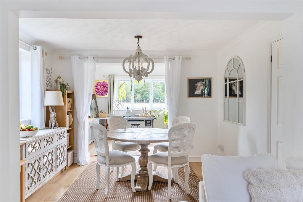 House in Swindon - View 5