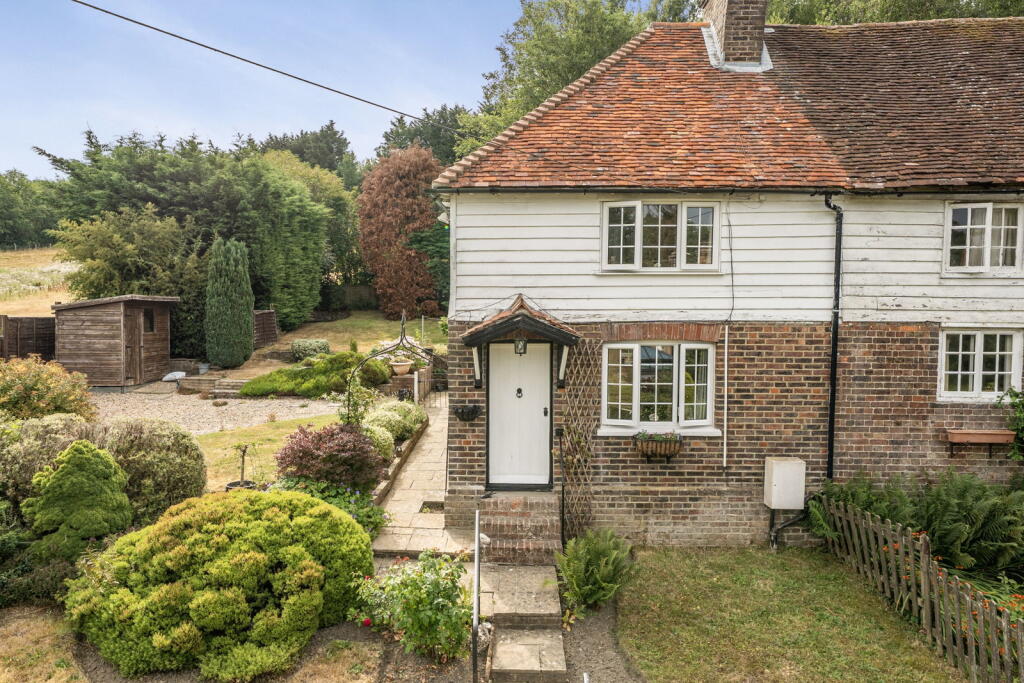 Main image of property: Redwings Lane, Pembury, Tunbridge Wells, TN2 4AR